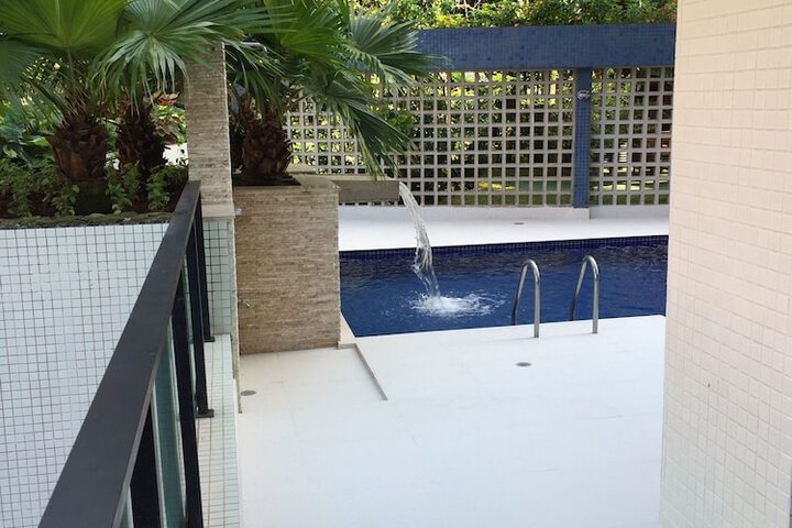 Pool 114 of 487