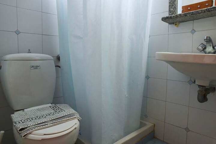 Room 19 of 42