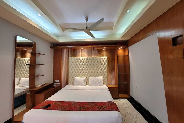 Room 10 of 58