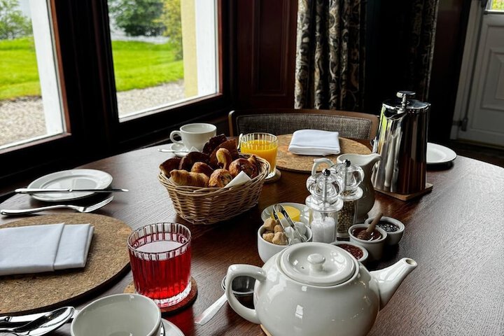 Breakfast/Coffee Service 38 of 52
