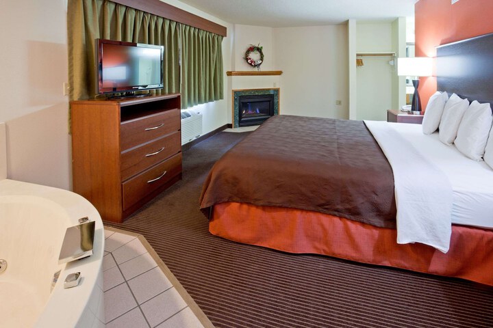1 King Bed (5 of 30)