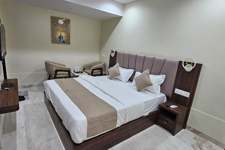 Room 7 of 7