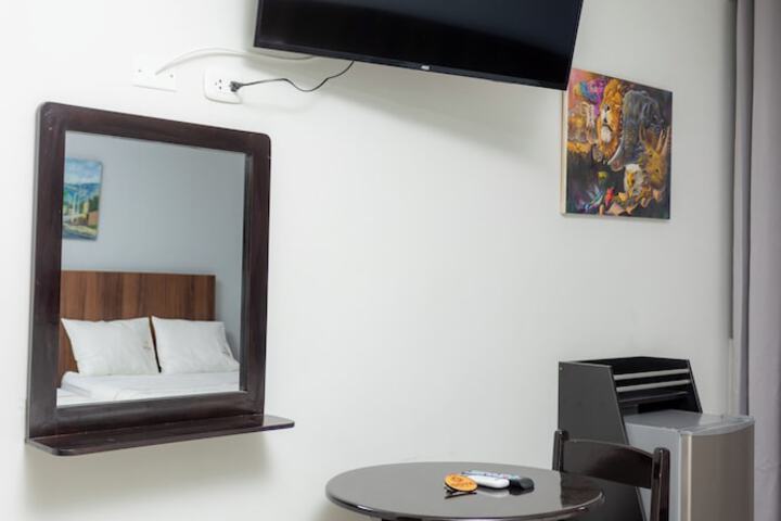 Room 35 of 65