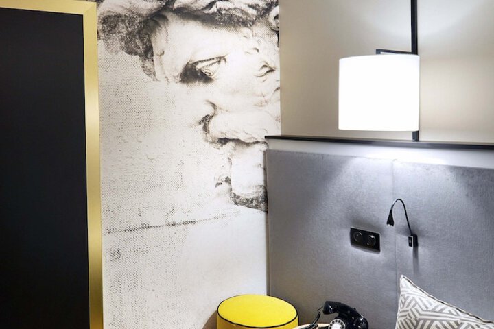 Room amenity