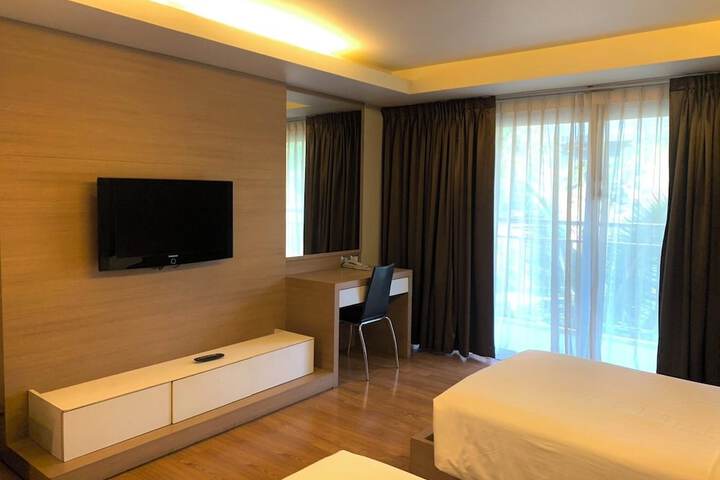 Room 27 of 52