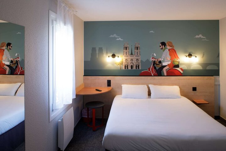 Room 18 of 52