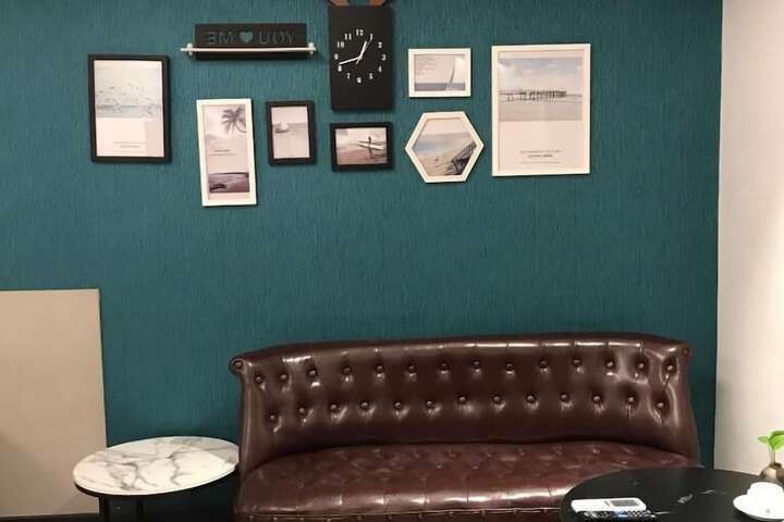 Room 42 of 63