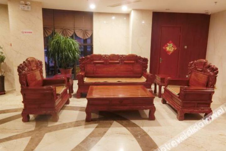 Hotel Interior 10 of 24