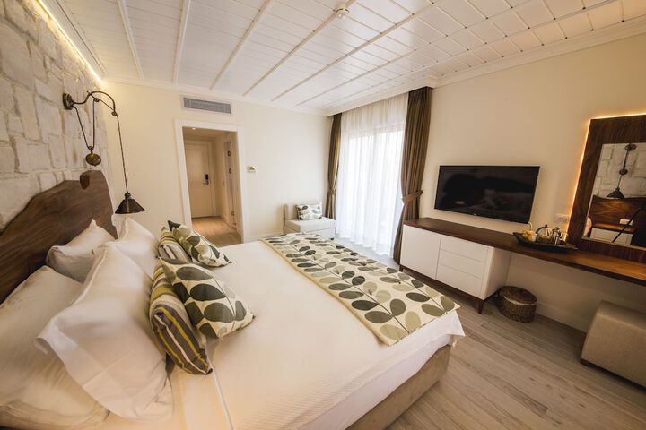 Room 27 of 75