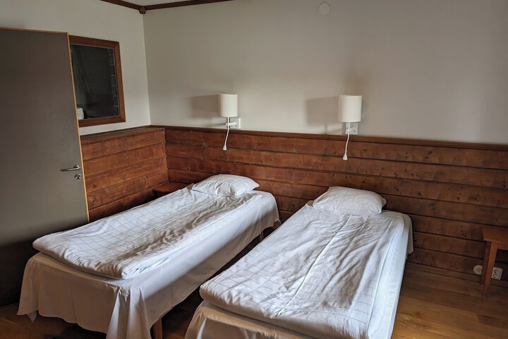 Room 7 of 25