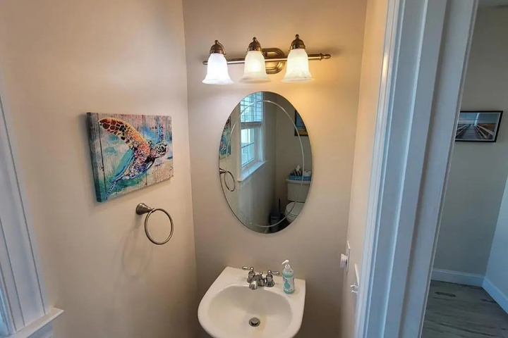 Room 8 of 15