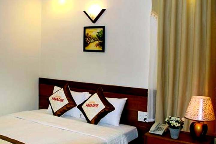 Room 10 of 22