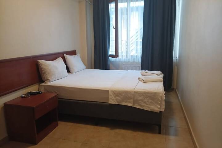 Room 25 of 42