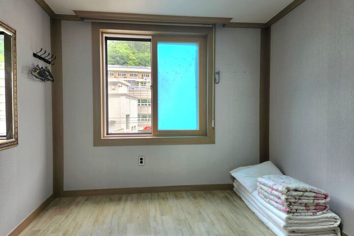 Room 20 of 29