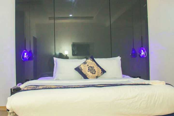 Room 21 of 51