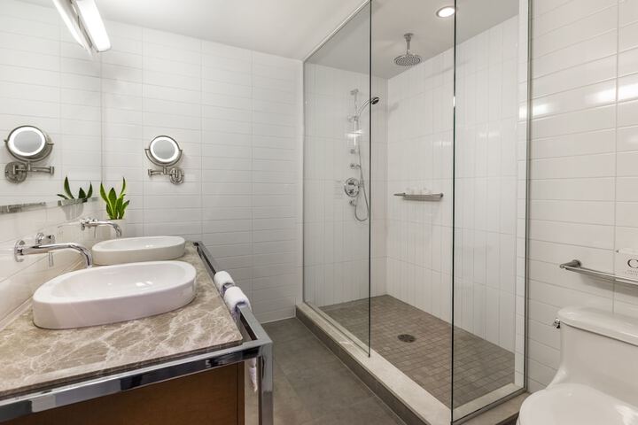 Bathroom shower