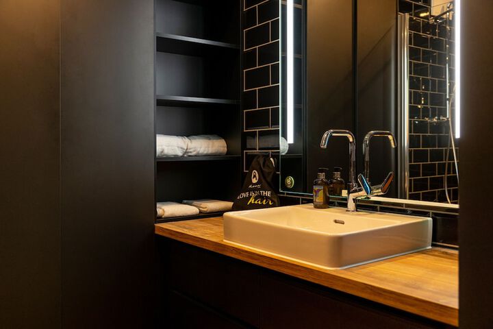 Room 29 of 50