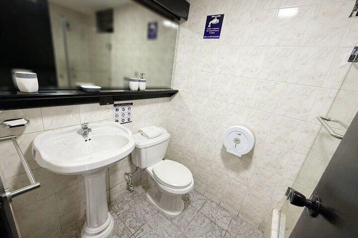 Room 19 of 32