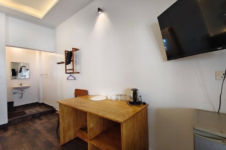 Room 8 of 31