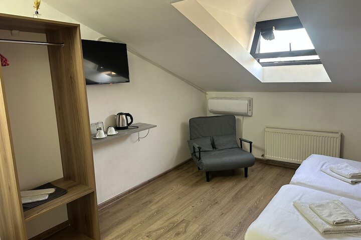 Room 36 of 66