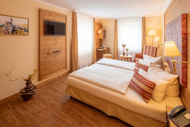 Room 34 of 158