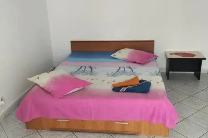 Room 5 of 5