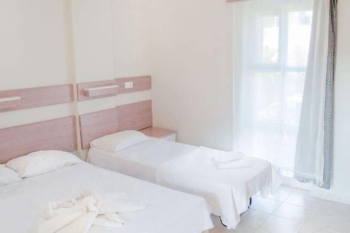 Room 2 of 23