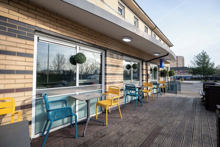 Terrace/Patio 104 of 127