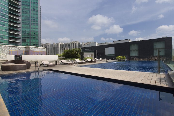 Pool 37 of 84