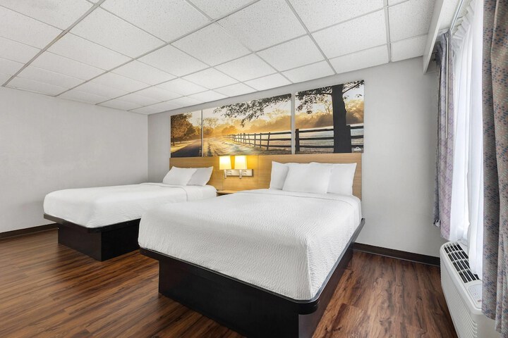 Room 8 of 46