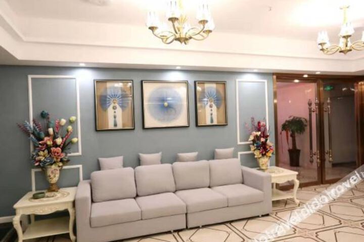 Hotel Interior 4 of 17