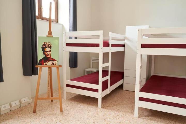 Room 2 of 12