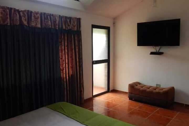 Room 10 of 22