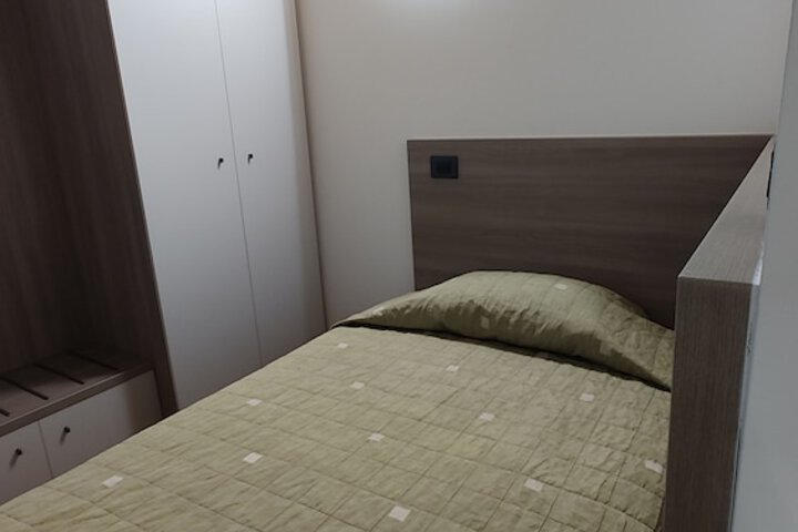 Room 22 of 51