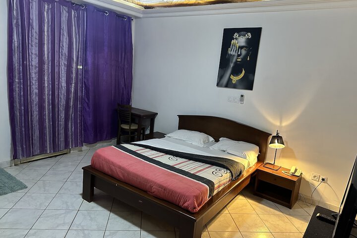 Room 25 of 307