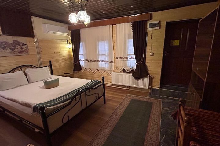 Room 25 of 57
