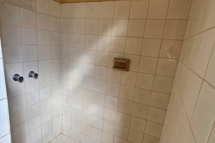 Room 132 of 210