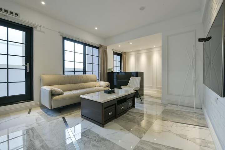 Room 25 of 41