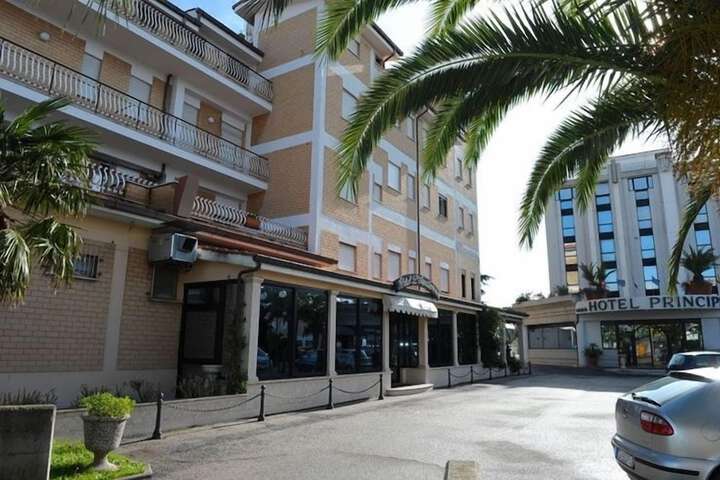 Hotel 19 of 19