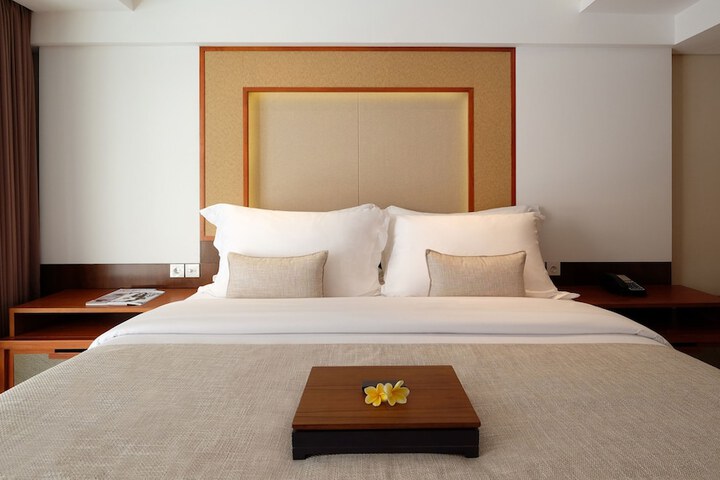 Room 12 of 158