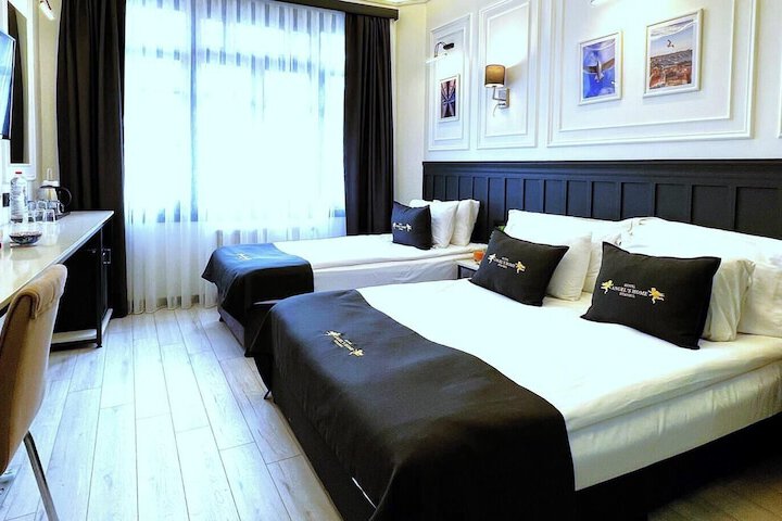 Room 34 of 74