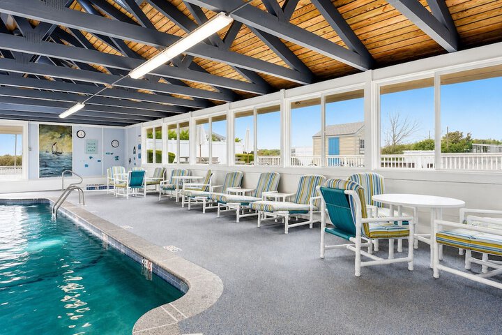 Pool 32 of 46