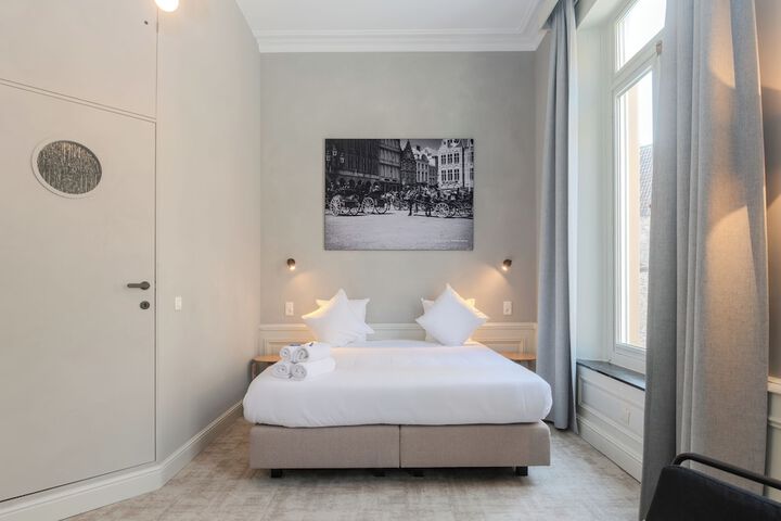 Room 78 of 148