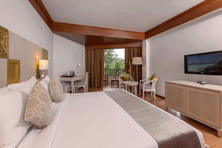 Room 30 of 149