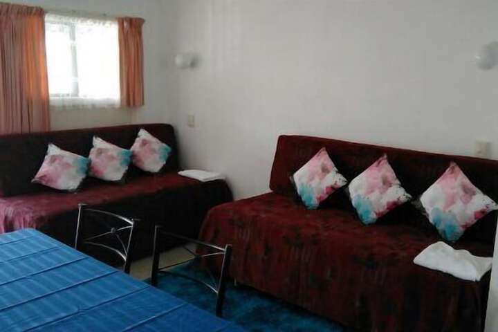 Room 16 of 24