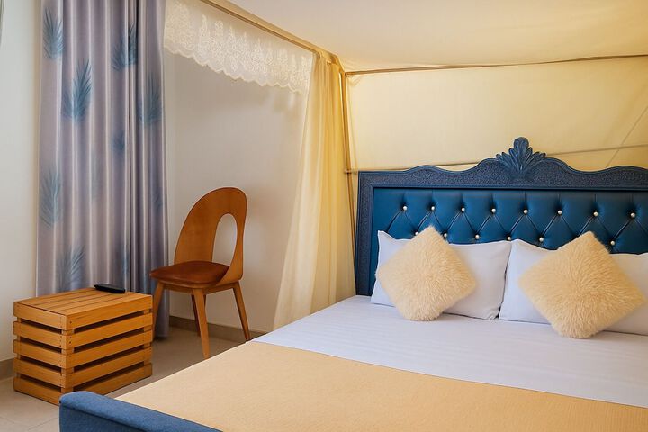 Room 2 of 16