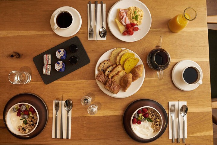 Breakfast/Coffee Service 26 of 28