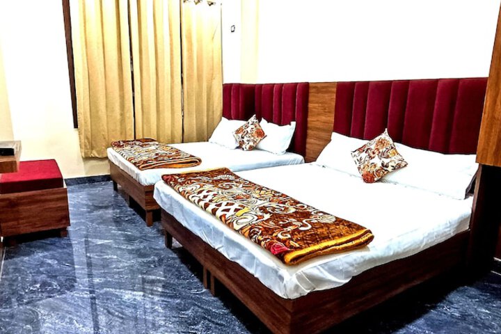 Room 4 of 26