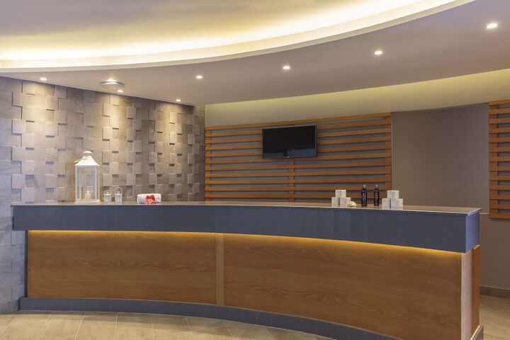 Hotel Interior 77 of 138