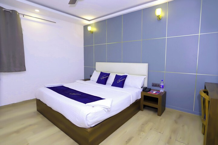 Room 32 of 44